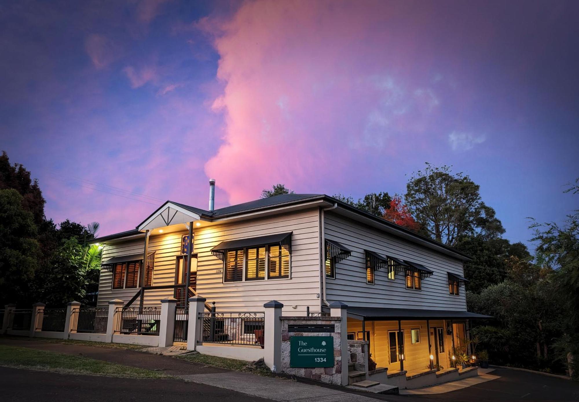 The Guesthouse Maleny Bagian luar foto
